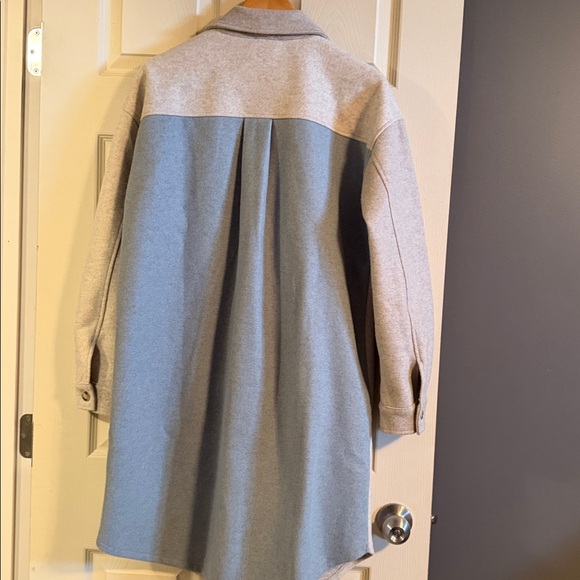 Long Shacket - Picture 3 of 4